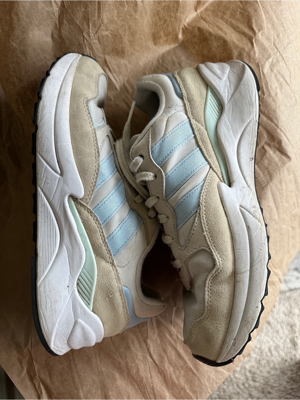 Adidas trainers women’s 9